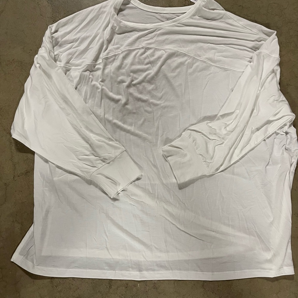 NWT Old Navy White Long Sleeve Tee